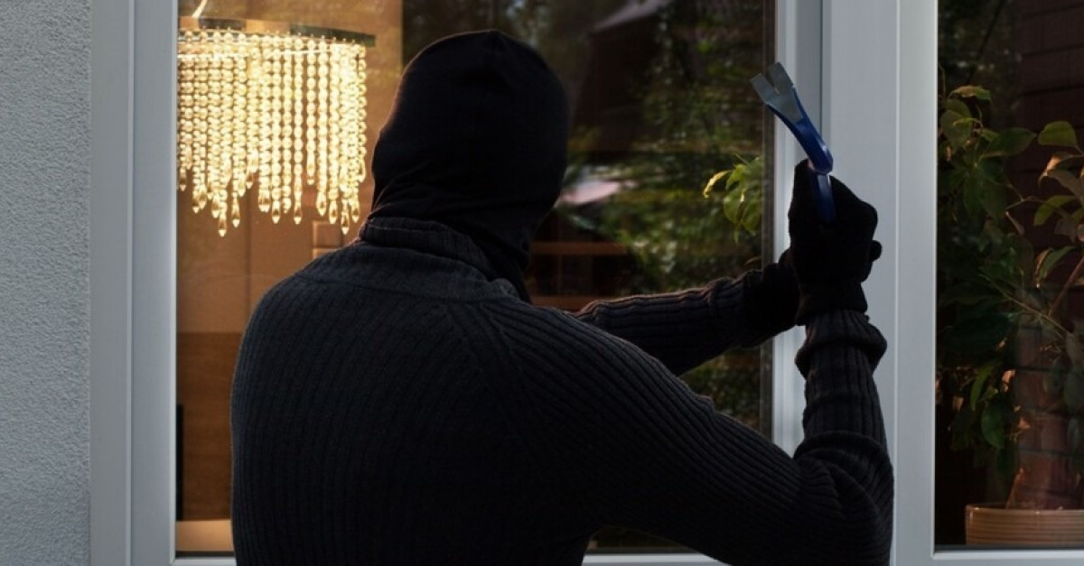 12 Adesivi Deterrenti Antifurto Per Finestre E Porte – Testo In Tedesco 'Warnung Alarmanlage' – Dimensioni 10,5 X 3,5 Cm – Effetto Dissuasivo Anche Senza Allarme
