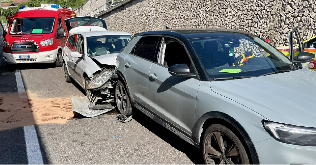 Violento tamponamento sulla Gardesana, coinvolte due persone nello ...