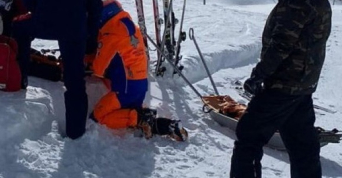 Scontro sulla pista da sci, 75enne in arresto cardiaco: salvato da un ...