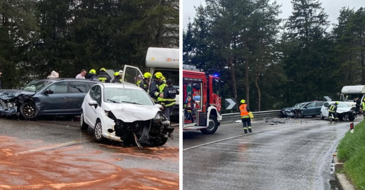 Violento frontale in curva tra due auto, paura sulla strada: tra i 4 ...