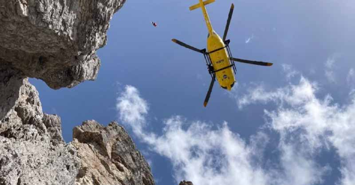 Si sgancia l'imbracatura e 14enne precipita dalla ferrata per 20 metri ...