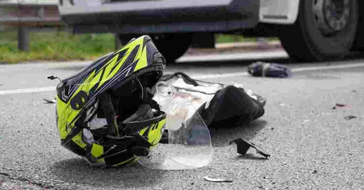 Si schianta con la moto in autostrada, 42enne soccorso e trasportato in ...