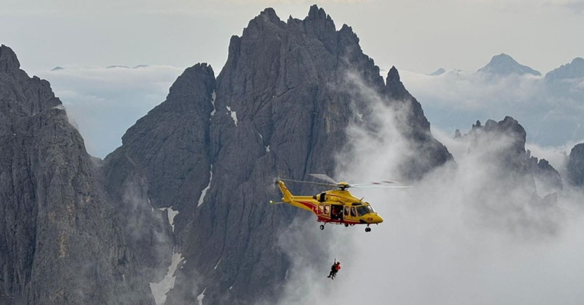 Tragedia in montagna, un escursionista è morto dopo essere precipitato ...