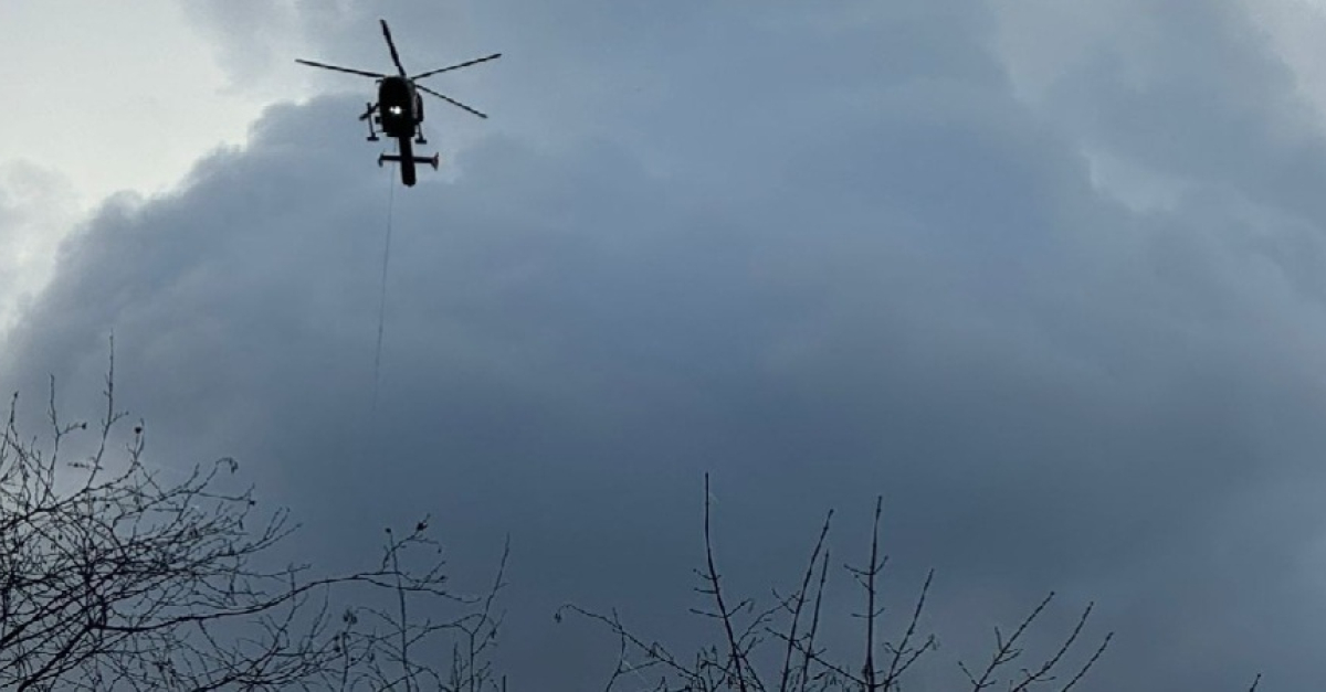 Tragedia in montagna, precipita per 200 metri davanti agli occhi dell ...