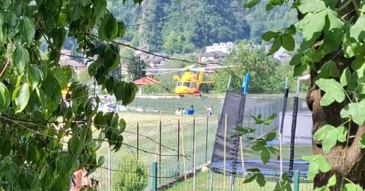 Scivola dal sentiero e ruzzola per 50 metri, momenti di paura per un ...