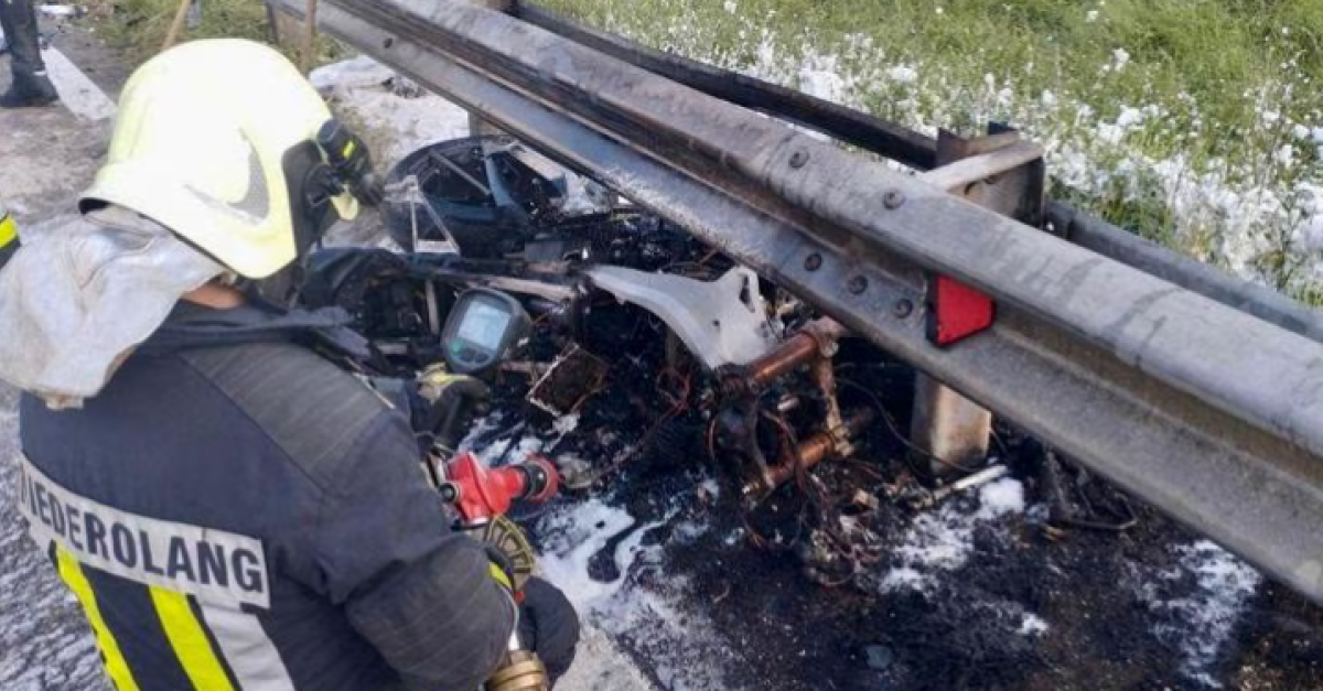 Tragico scontro auto-moto, morto un giovane di 24 anni: vani i soccorsi ...