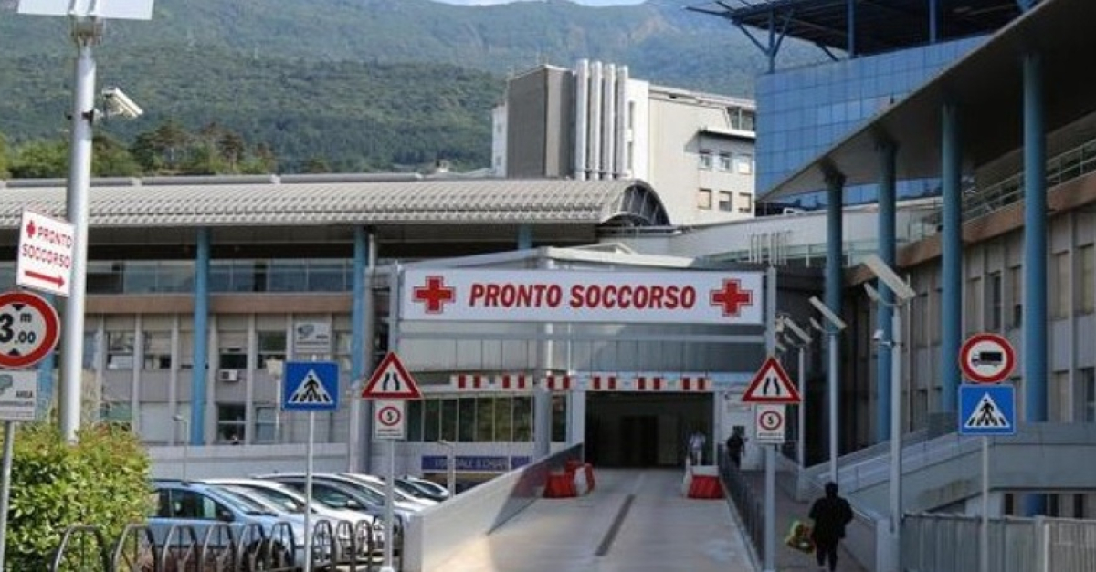YJ PREMIUMS Confezione 10 Penne Per Infermieri Con Cuore E Siringa - Design Divertente, Inchiostro Nero - Accessori Regalo Per Studenti E Personale Sanitario - 2
