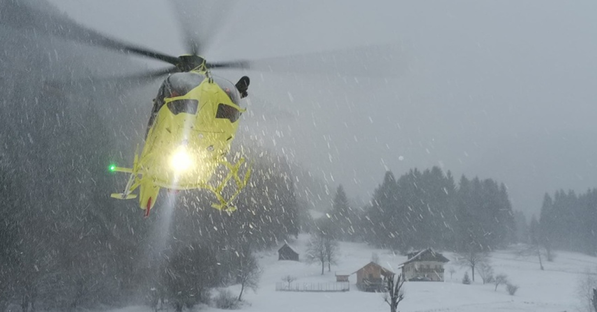 Scivola lungo il sentiero innevato e rimane bloccata, soccorsi in ...