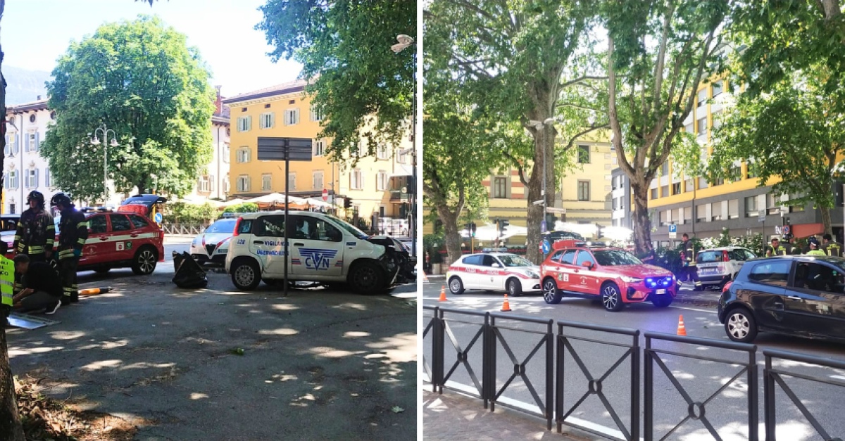 Violento scontro tra due auto in pieno centro, abbattuto un semaforo ...