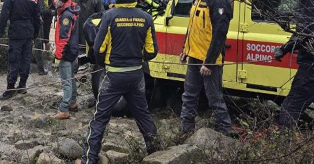 Tragedia a 2200 metri di quota, 50enne precipita davanti agli occhi dei ...