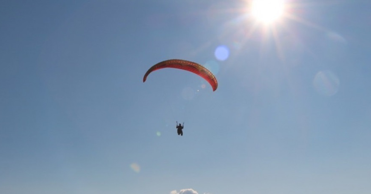 Tragico incidente con il parapendio: pilota precipita e muore sul monte ...
