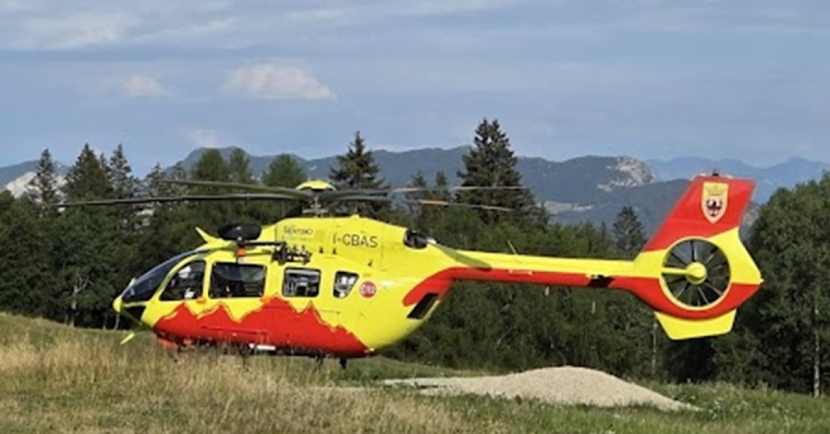 Escursionista anziano muore in montagna dopo un malore, soccorritori tentano rianimazione ma senza successo