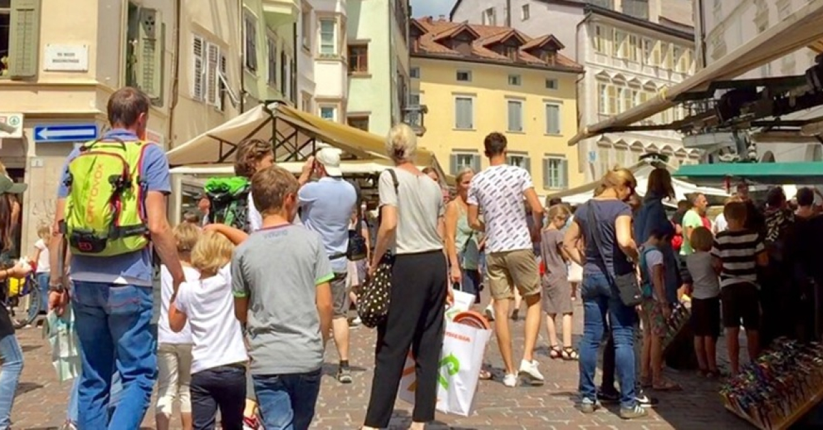 Bolzano, città con popolazione in aumento grazie agli stranieri, prezzi in crescita e nascite in calo
