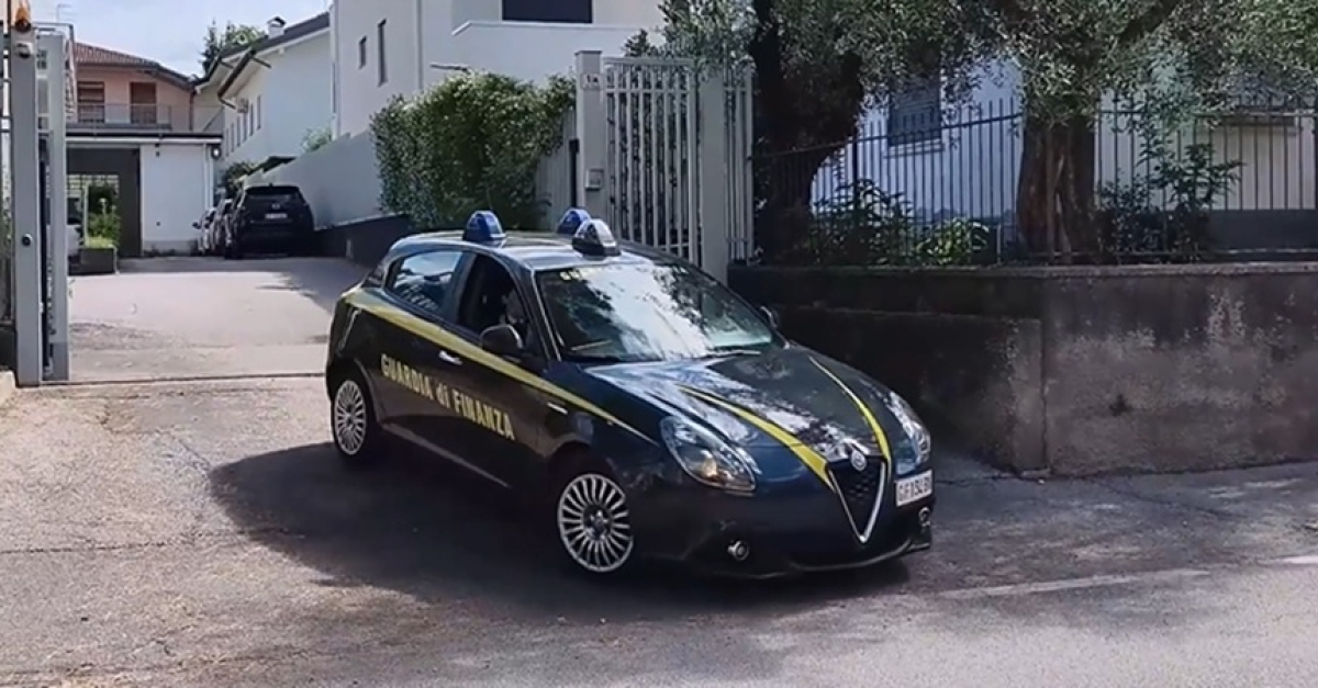 Due imprenditori accusati di bancarotta fraudolenta e dichiarazioni di redditi false sono stati arrestati per truffa e evasione fiscale