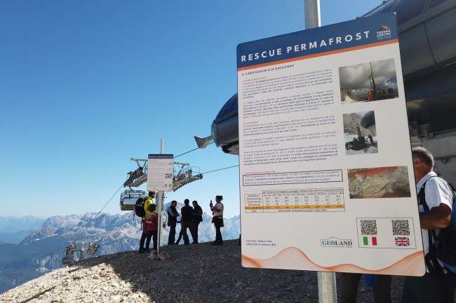 I pannelli illustrativi del progetto. Foto Freccia del Cielo